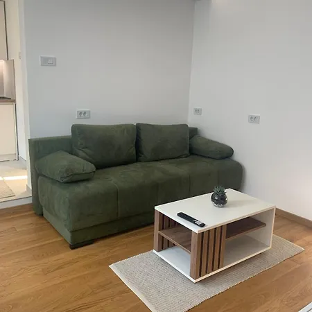 アパート Jovic Ni